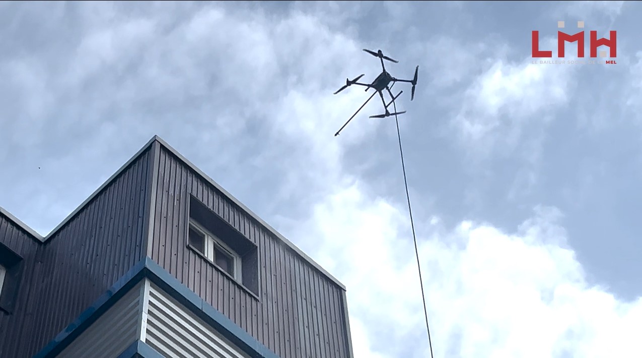 Nettoyage des facades par drones